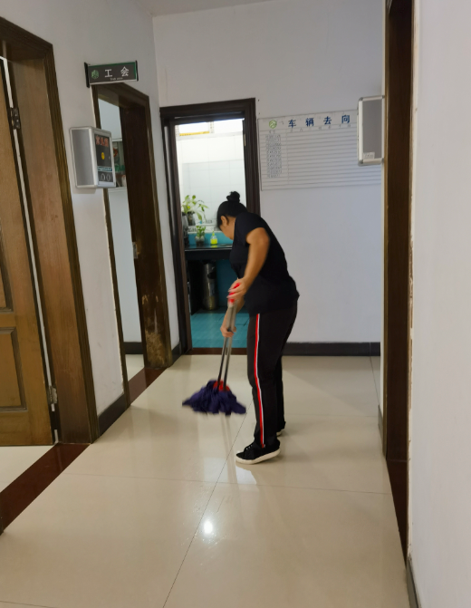 平凡岗位上的不凡坚守（蒋小萍）